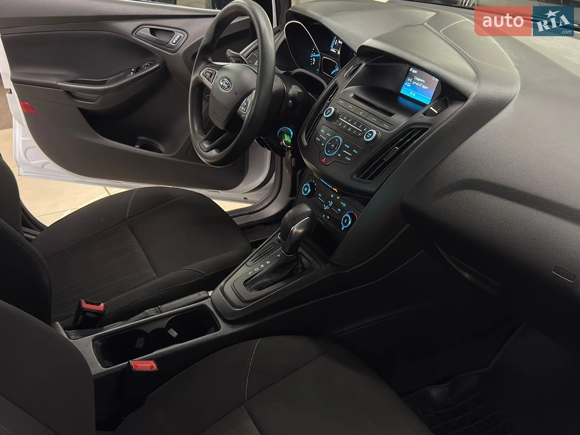 2017 Ford Focus - мініатюра 23