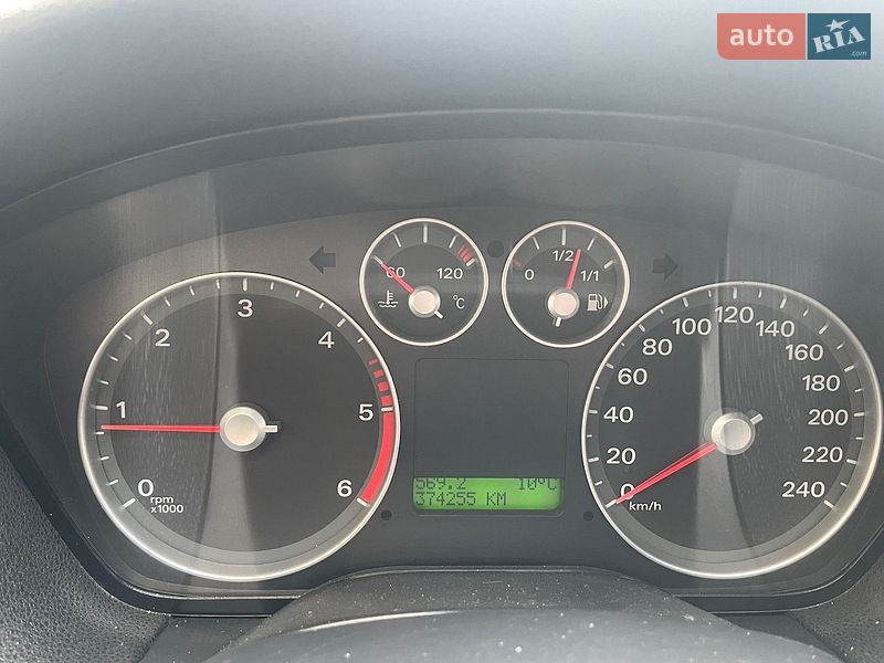 Хэтчбек Ford Focus 2006 в Одессе