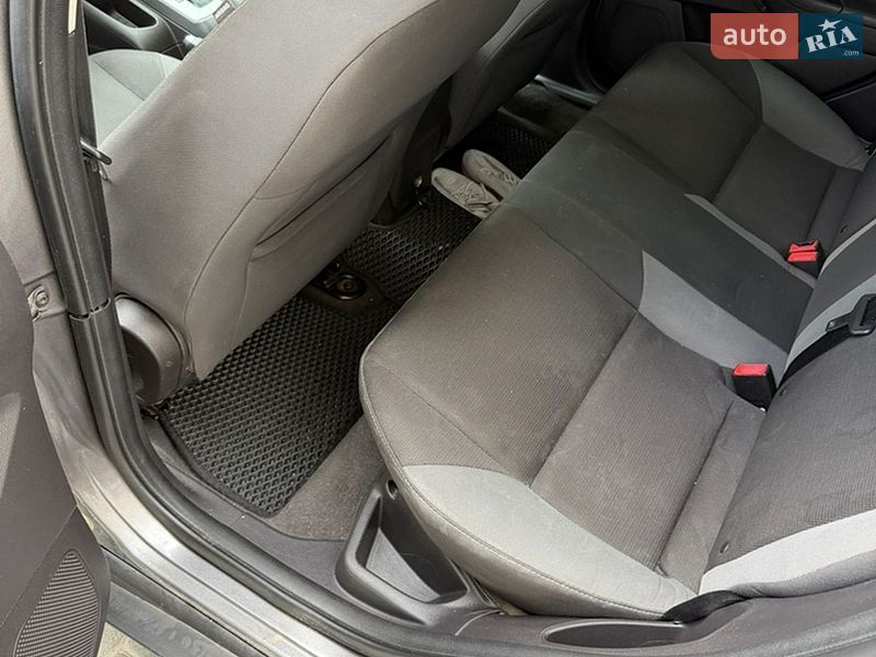 Седан Ford Focus 2012 в Львові