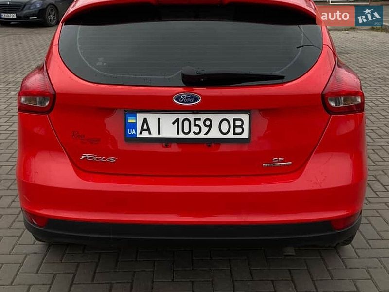 Хэтчбек Ford Focus 2016 в Софиевской Борщаговке