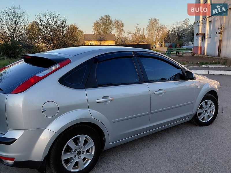 Хетчбек Ford Focus 2005 в Ніжині