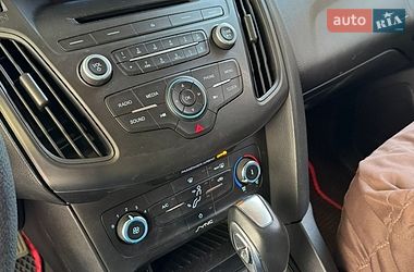 Седан Ford Focus 2015 в Киеве