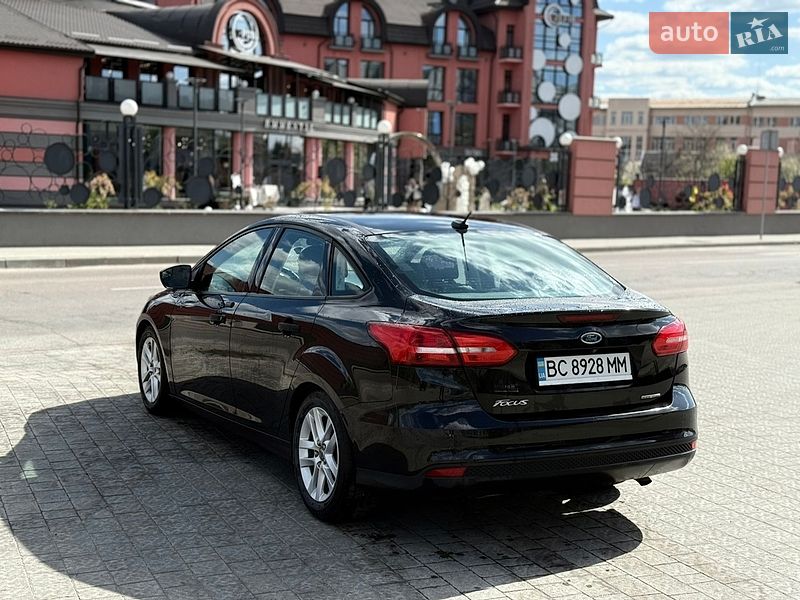 Седан Ford Focus 2015 в Дрогобичі