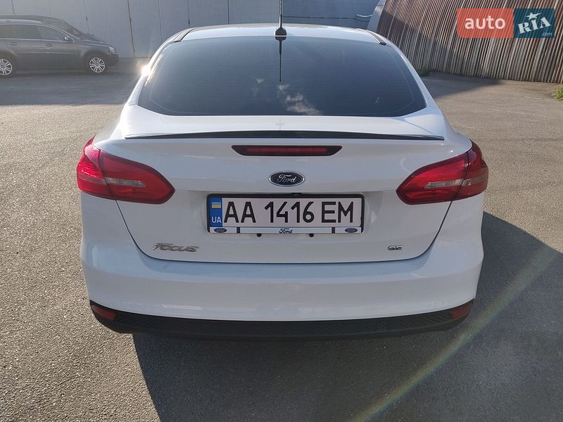 Седан Ford Focus 2015 в Киеве