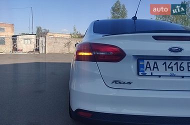 Седан Ford Focus 2015 в Киеве
