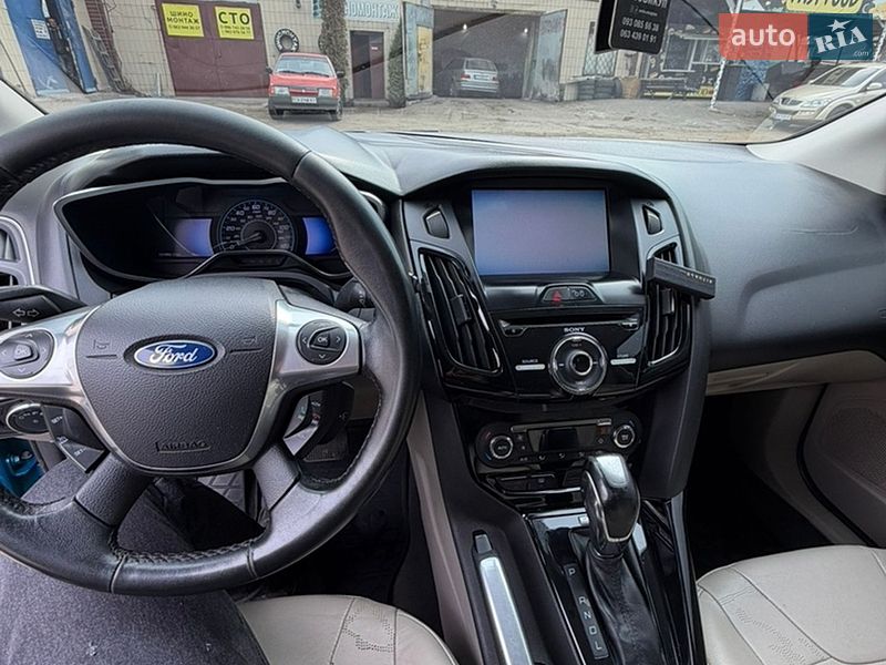 Хэтчбек Ford Focus 2012 в Золотоноше