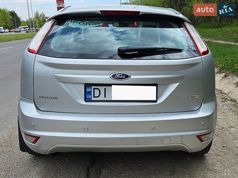 Хетчбек Ford Focus 2011 в Білгороді-Дністровському