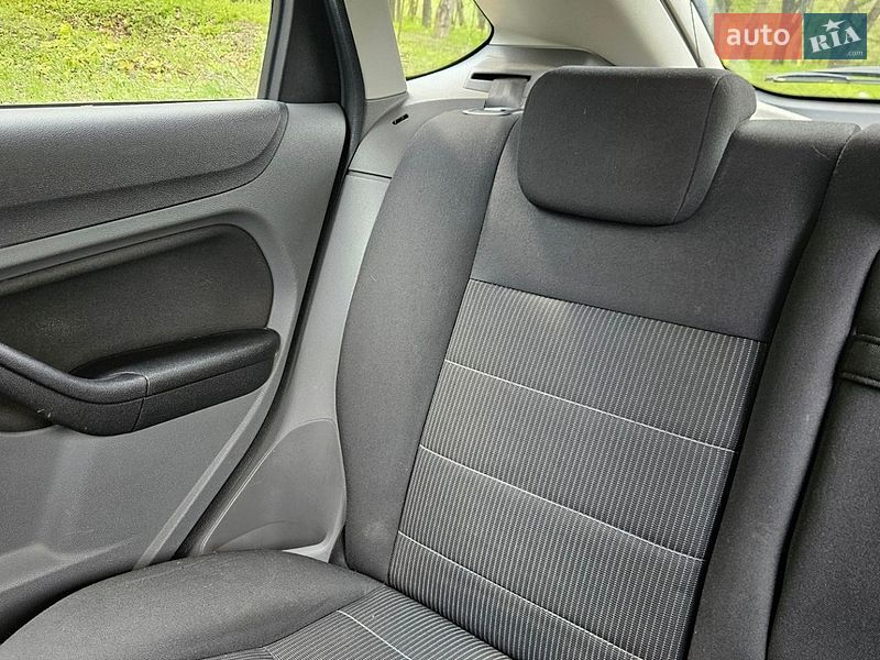Хетчбек Ford Focus 2011 в Білгороді-Дністровському