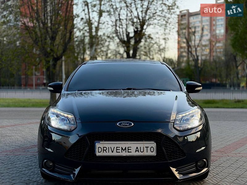Хетчбек Ford Focus 2012 в Дніпрі