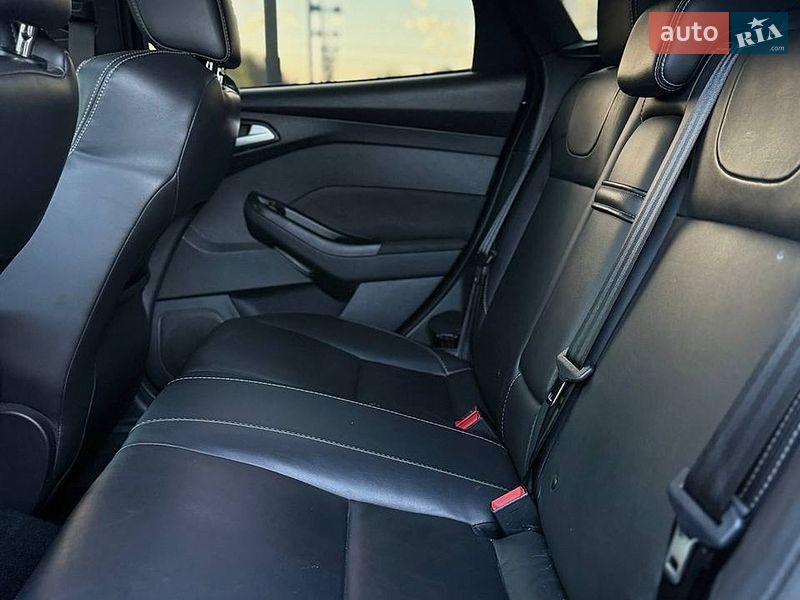 Хетчбек Ford Focus 2012 в Дніпрі