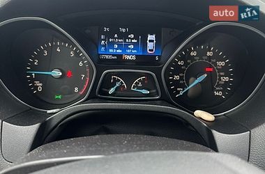Седан Ford Focus 2015 в Смілі