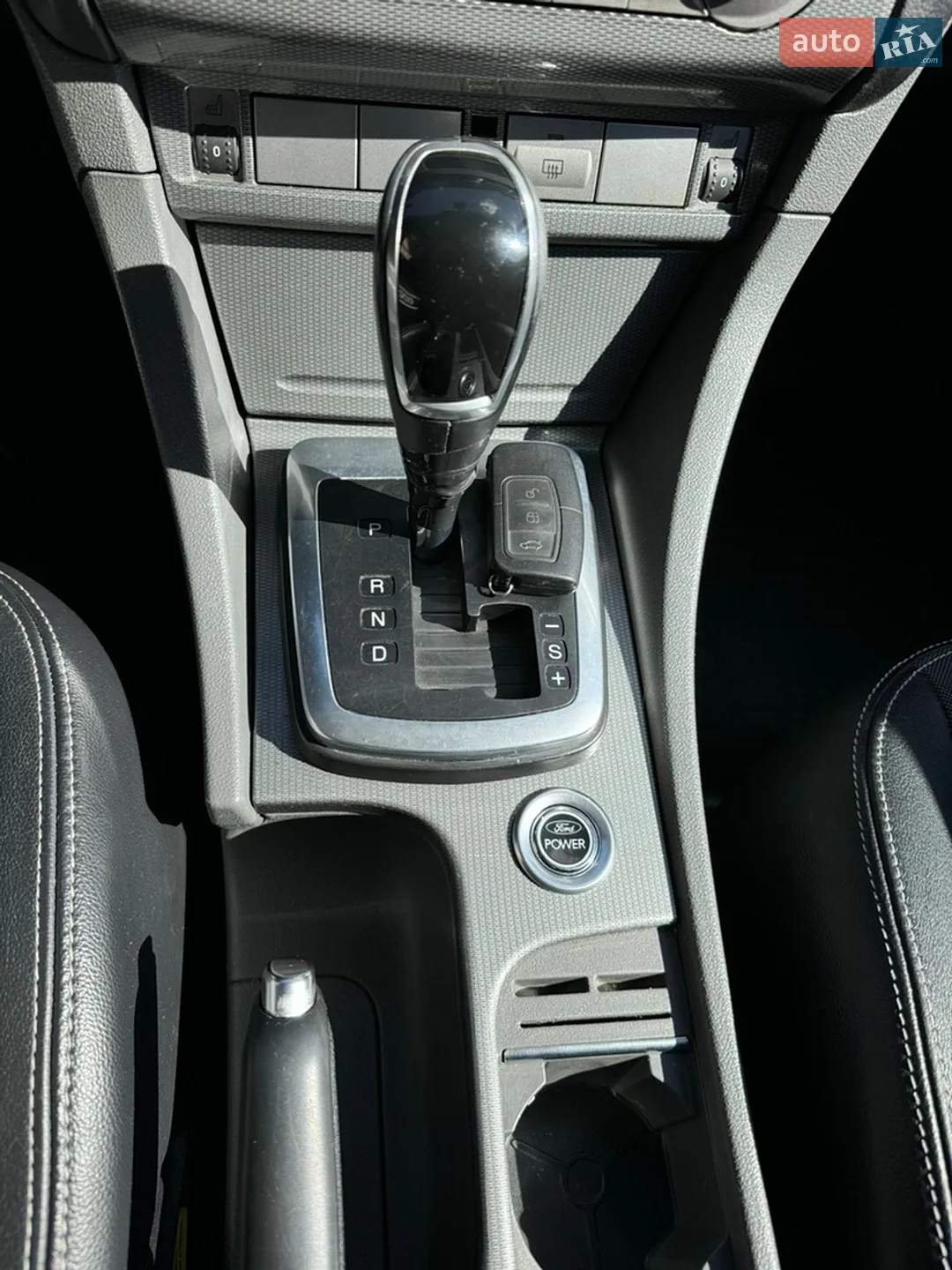 2010 Ford Focus - мініатюра 14