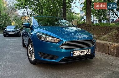 Седан Ford Focus 2015 в Киеве