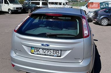 Хетчбек Ford Focus 2011 в Рівному