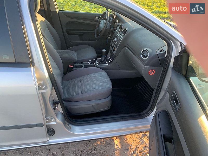 Универсал Ford Focus 2004 в Владимире