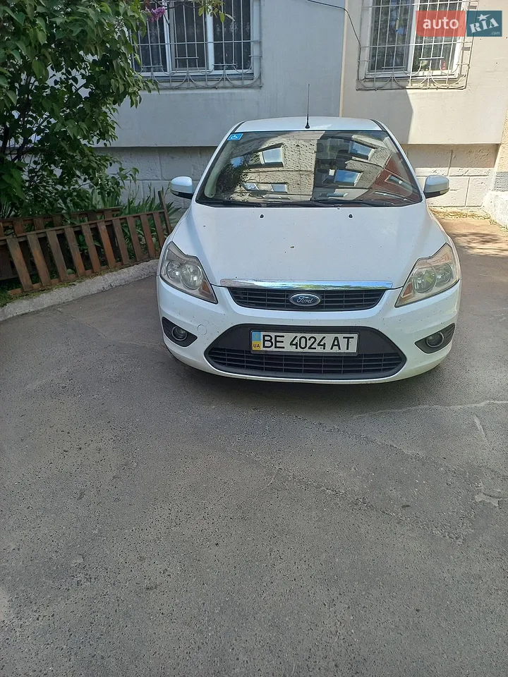 2010 Ford Focus - мініатюра 18