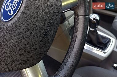Хэтчбек Ford Focus 2008 в Калуше