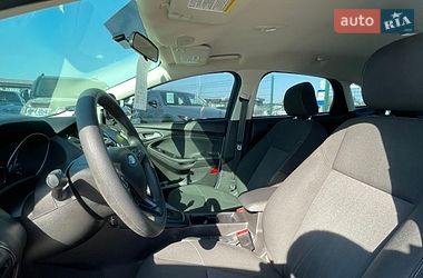 Седан Ford Focus 2017 в Киеве