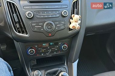 Хэтчбек Ford Focus 2017 в Киеве