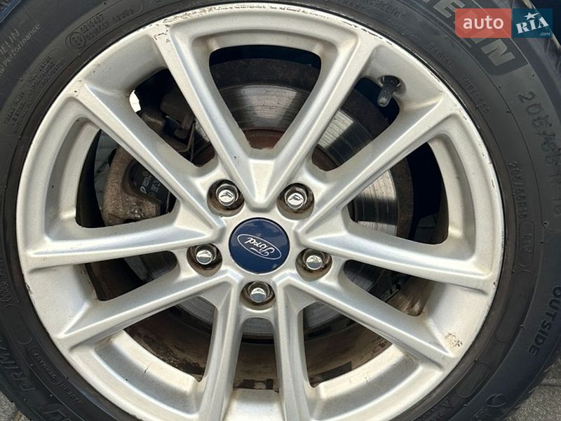 Хэтчбек Ford Focus 2017 в Киеве