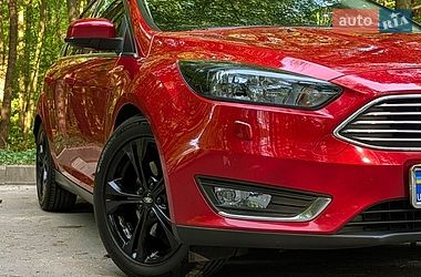 Хетчбек Ford Focus 2015 в Львові