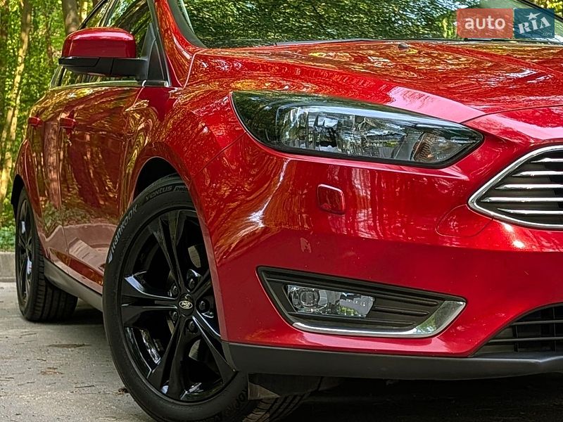 Хетчбек Ford Focus 2015 в Львові