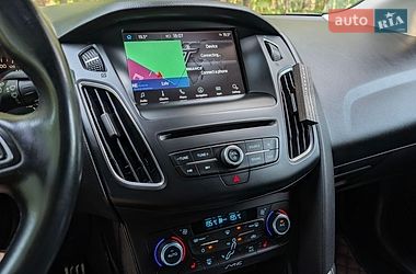 Хетчбек Ford Focus 2015 в Львові