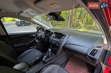 Хетчбек Ford Focus 2015 в Львові