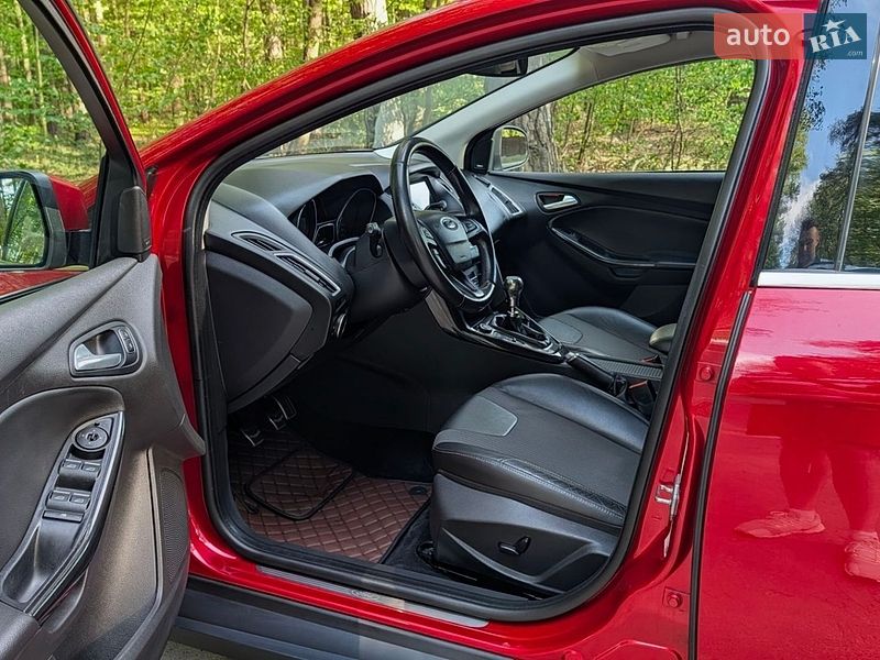 Хетчбек Ford Focus 2015 в Львові