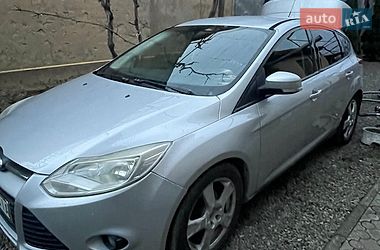 Хэтчбек Ford Focus 2011 в Виноградове