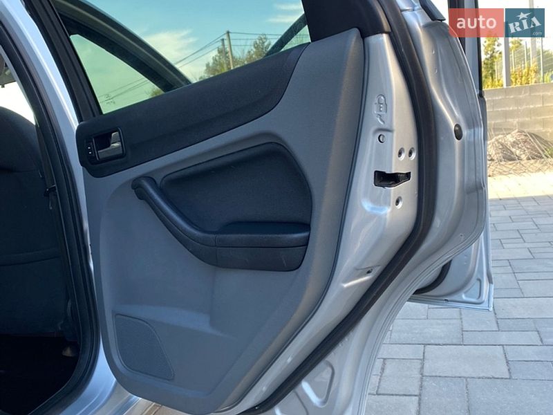 Универсал Ford Focus 2010 в Ровно