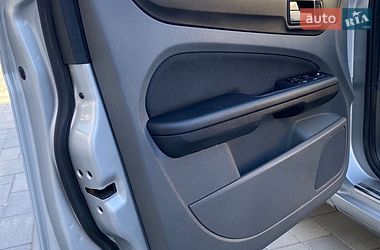 Универсал Ford Focus 2010 в Ровно