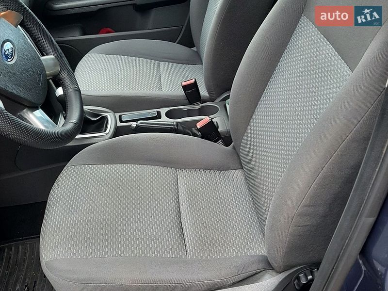 Хэтчбек Ford Focus 2006 в Ивано-Франковске