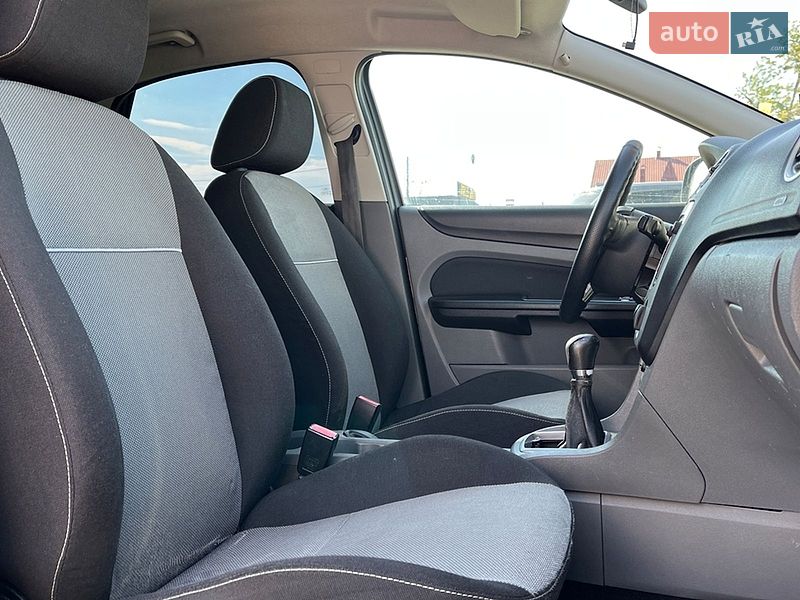 Хэтчбек Ford Focus 2010 в Коломые
