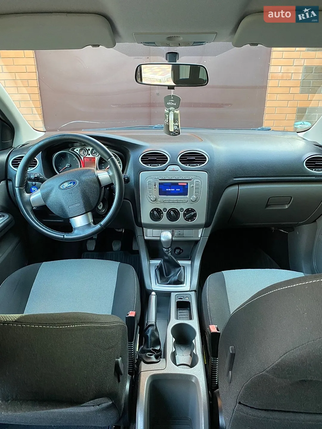 2010 Ford Focus - мініатюра 12