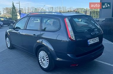 Универсал Ford Focus 2010 в Городке