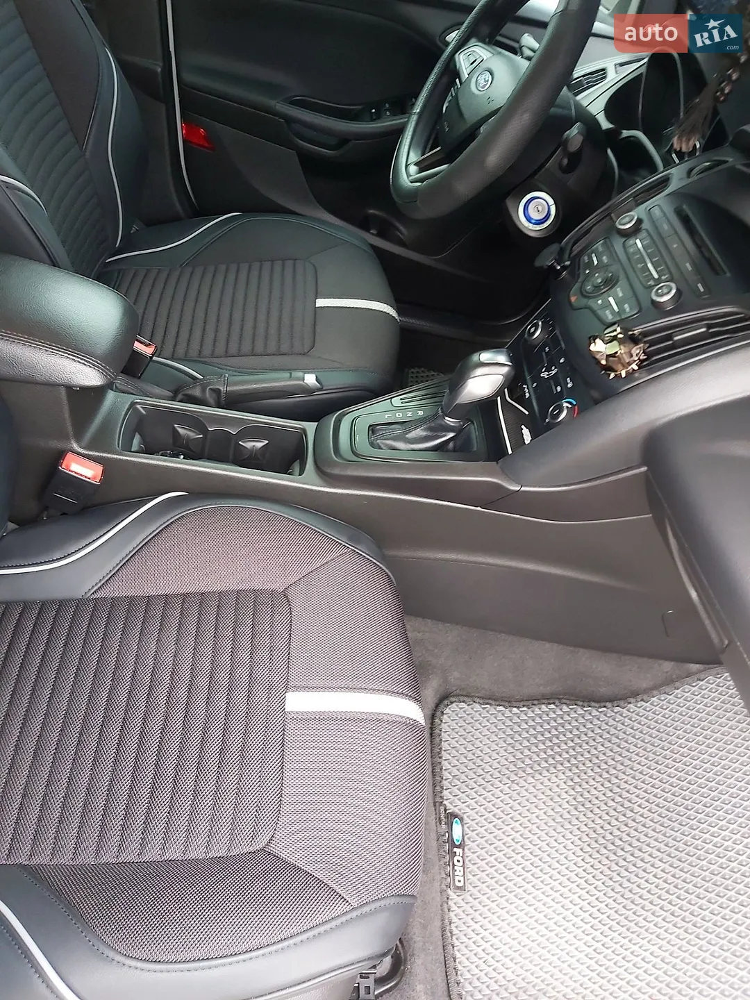 2015 Ford Focus - мініатюра 15