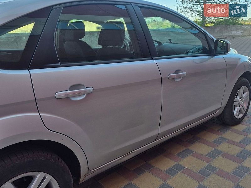 Хэтчбек Ford Focus 2008 в Гайсине