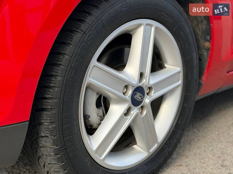 Хетчбек Ford Focus 2006 в Полтаві