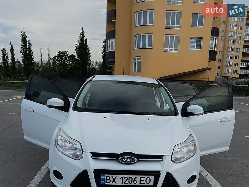 Хэтчбек Ford Focus 2012 в Каменец-Подольском