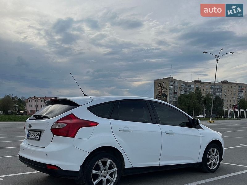 Хэтчбек Ford Focus 2012 в Каменец-Подольском