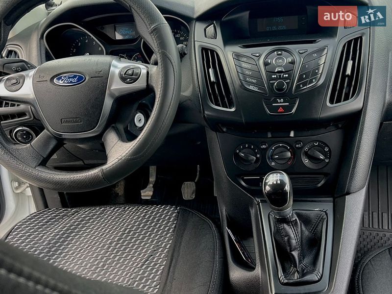 Хэтчбек Ford Focus 2012 в Каменец-Подольском