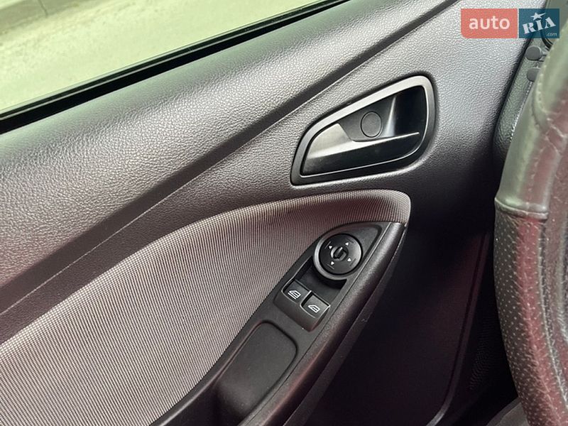 Хэтчбек Ford Focus 2012 в Каменец-Подольском