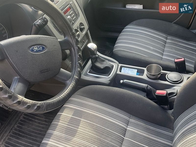 Хэтчбек Ford Focus 2010 в Ковеле