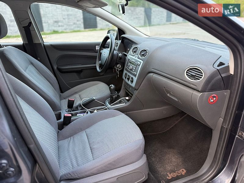 Універсал Ford Focus 2005 в Звягелі