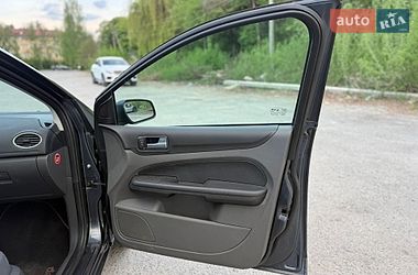 Універсал Ford Focus 2005 в Звягелі
