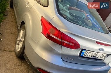 Седан Ford Focus 2015 в Львові