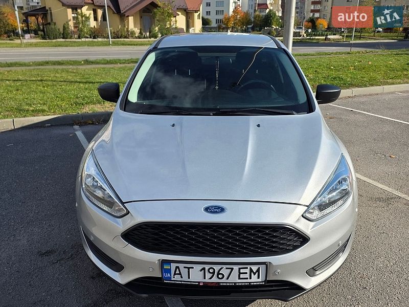 Седан Ford Focus 2015 в Івано-Франківську