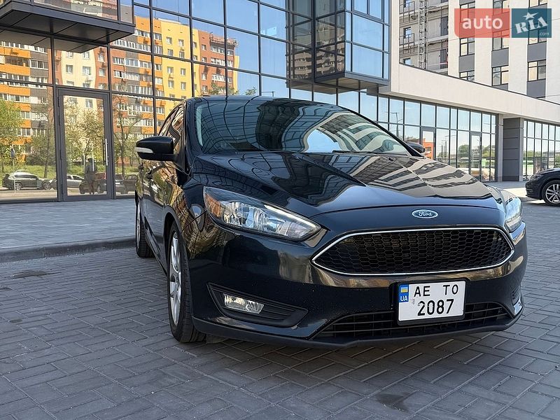 Седан Ford Focus 2015 в Дніпрі