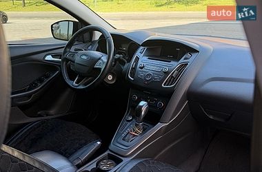Седан Ford Focus 2015 в Дніпрі